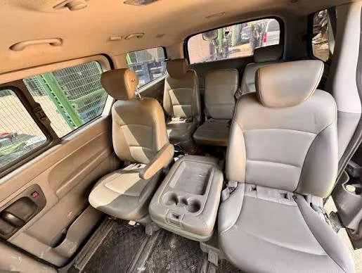 Hyundai Starex cabin with three seating rows